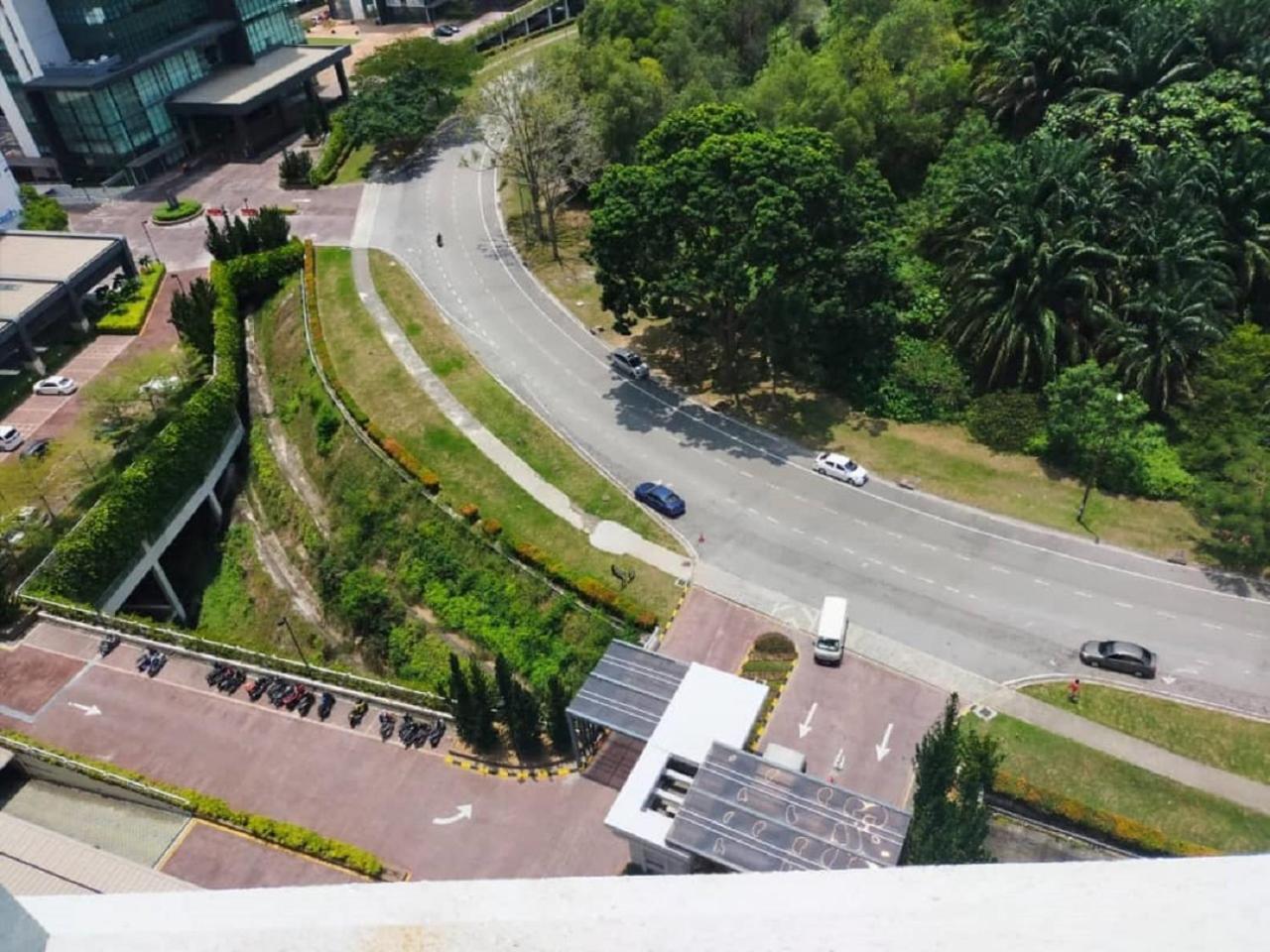 Shaftesbury Residences Cyberjaya Studio Suites Free Parking Екстериор снимка